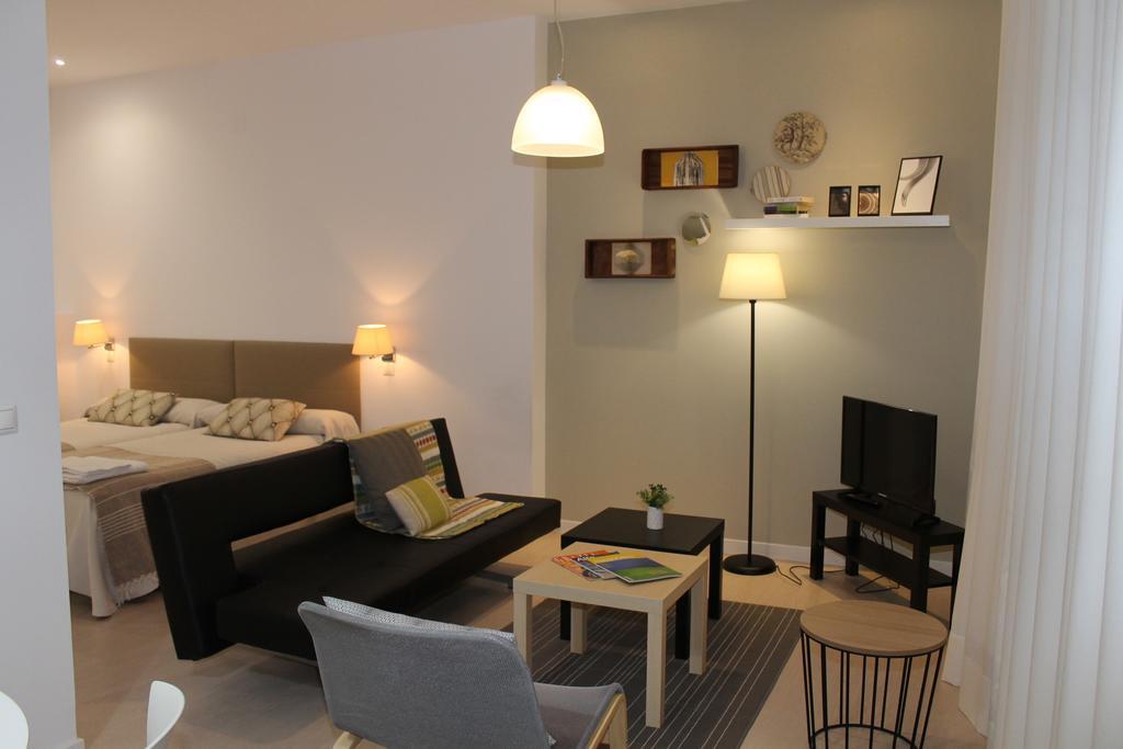 Apartamentos La Estacion M&S Αλμπαθέτε Δωμάτιο φωτογραφία